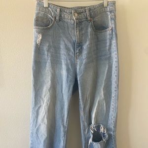 H&M Ripped Crop Jean- Light Wash